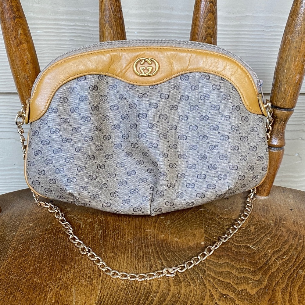 💛 Vintage Authentic Gucci GG Cosmetic Clutch | Gold Chain Strap